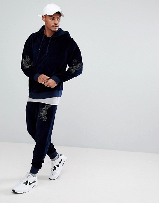 tracksuits love