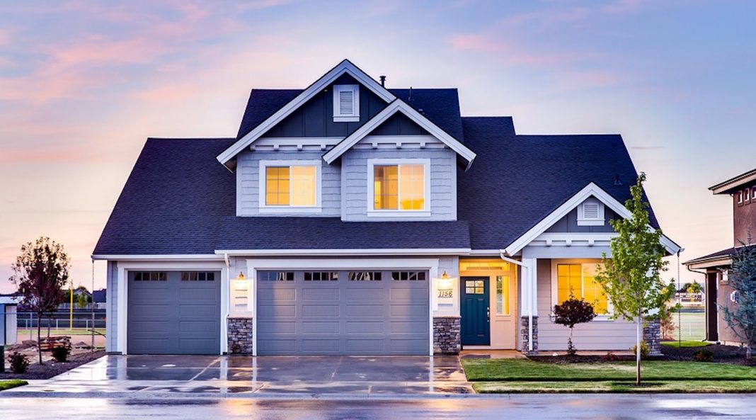 Services of a Sales Broker for Commercial Property for Sale