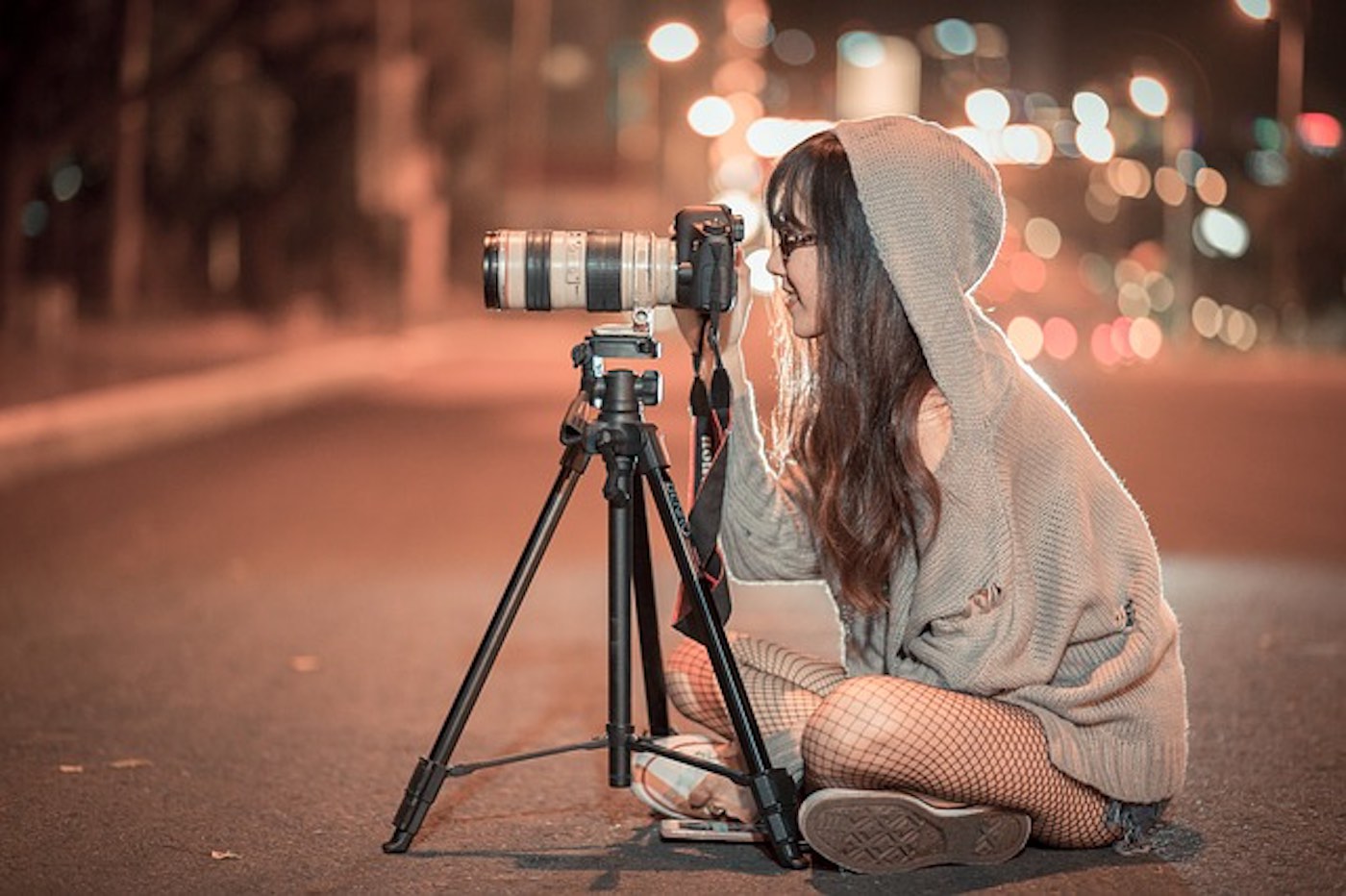 Bare Minimum features of a Vlogging Camera
