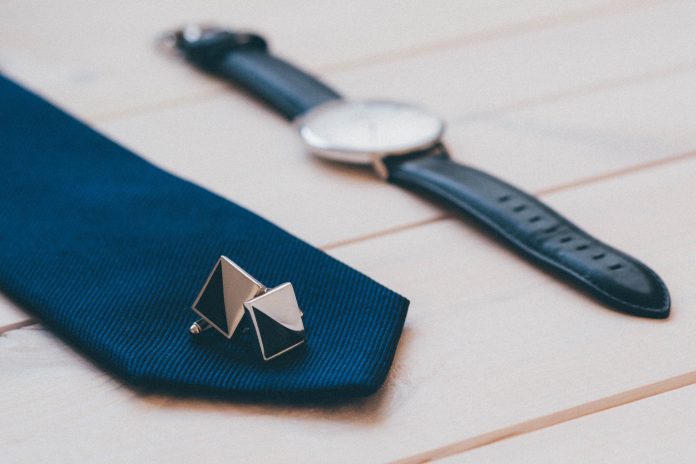 The Definitive Guide to Men's Jewelry and How to Wear it Properly