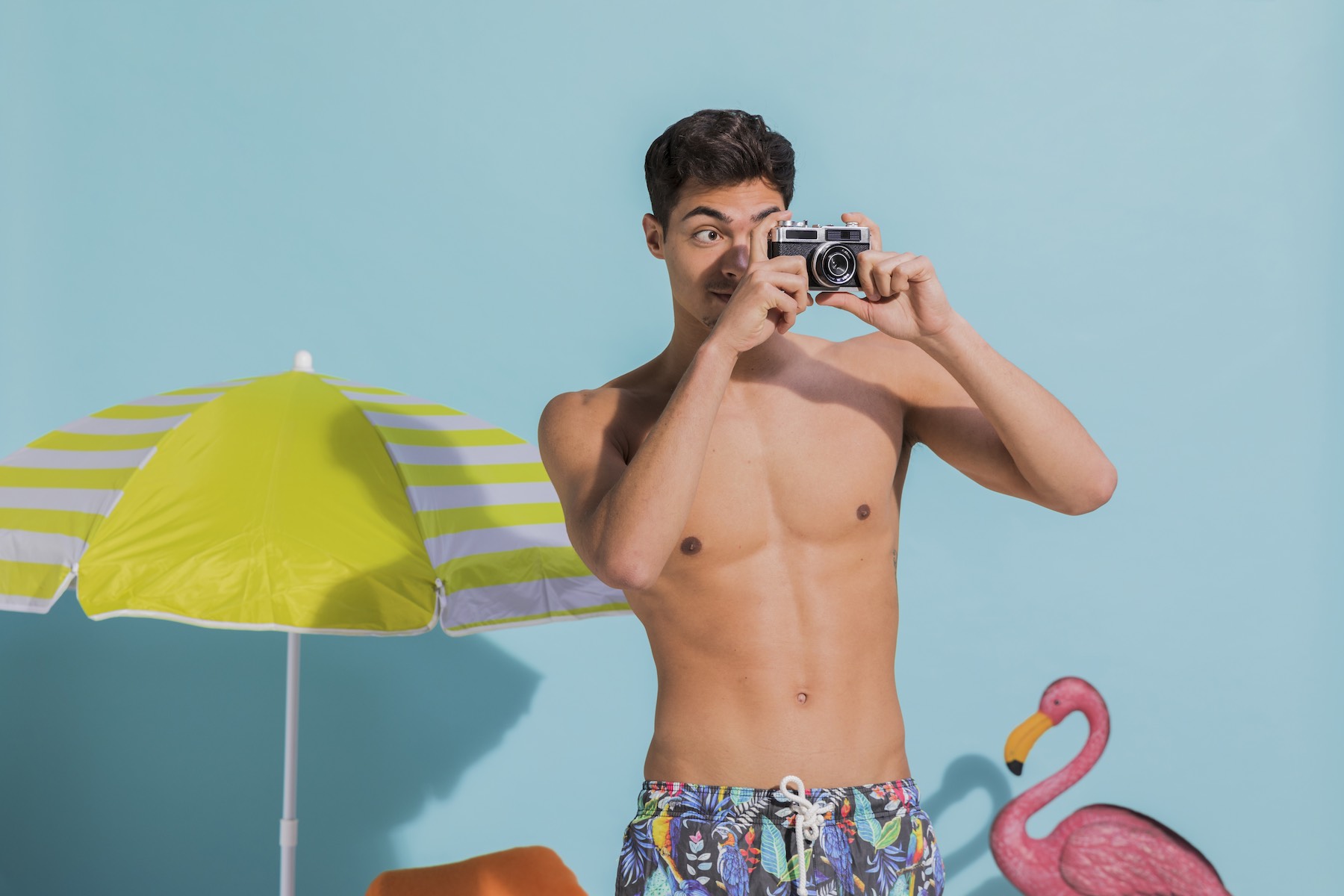 How to Buy the Right Pair of Swimwear for Men?