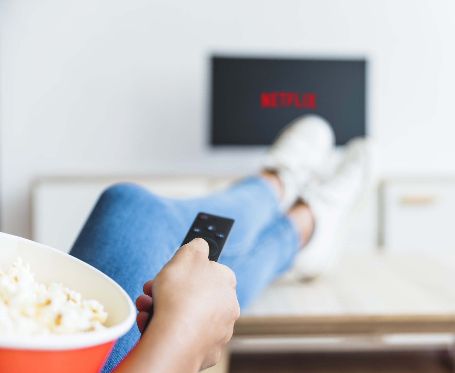 Top 5 Smart TVs for Netflix and Chill Sessions
