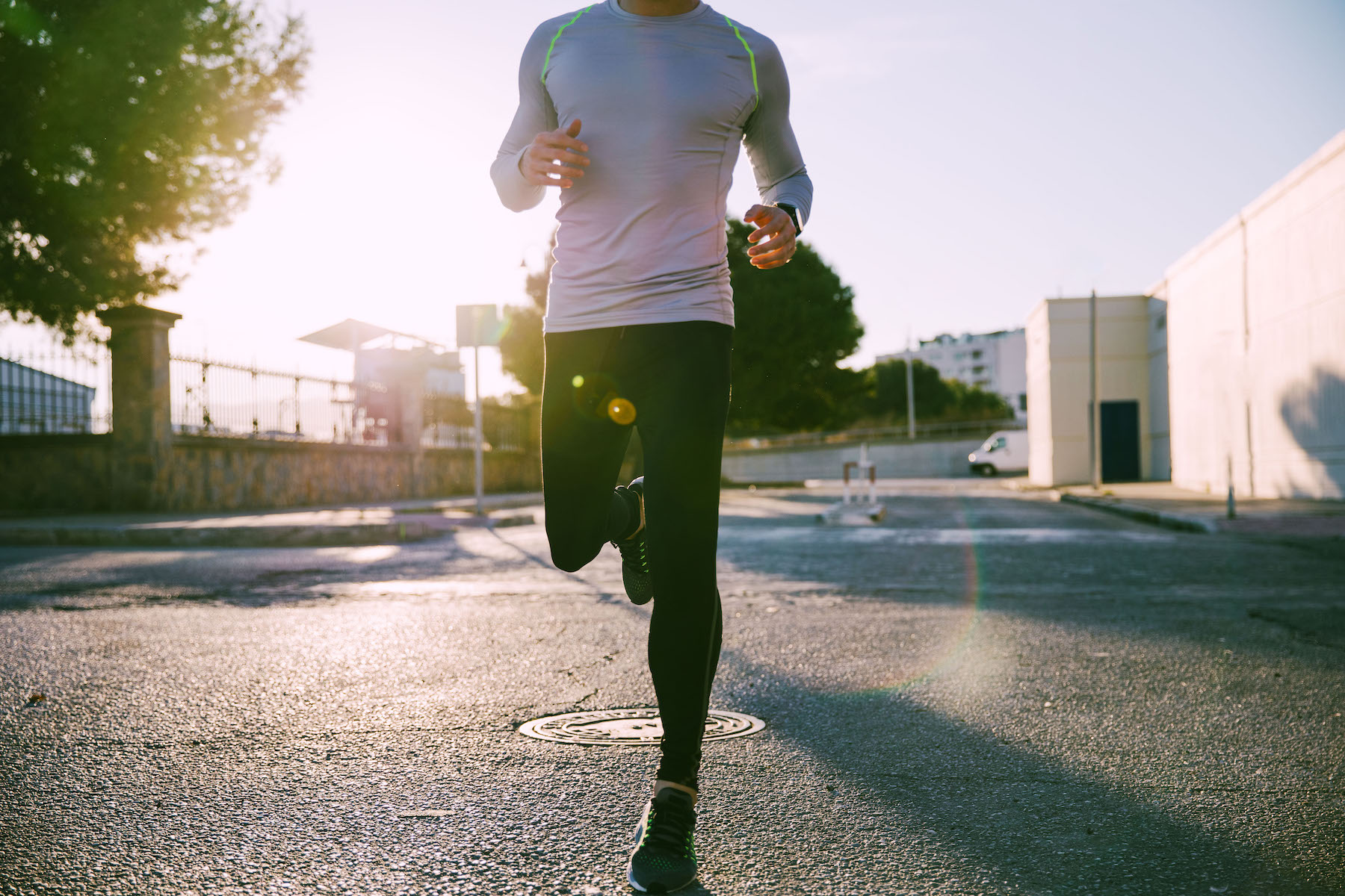 MAN RUNNING EXERCISE