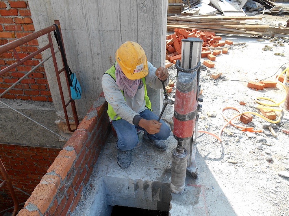 CORE DRILL