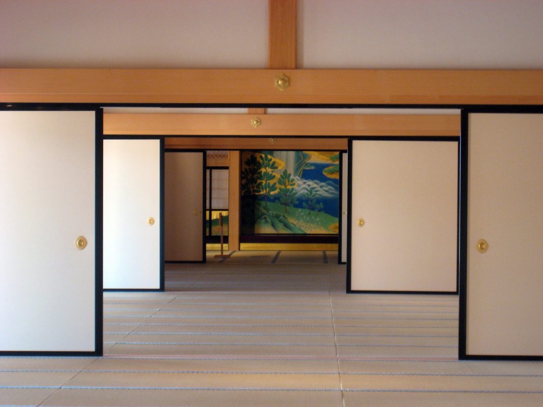 sliding door
