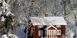 Home in the Harshest Climates: Essential Preparation Tips Keep the gutters clear