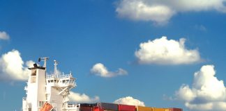 The 5 Main Benefits of Outsourcing Transportation Logistics to a 3PL freight international