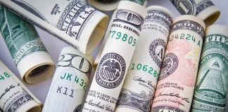 Establishing Healthy Boundaries with Money Digital Nomads