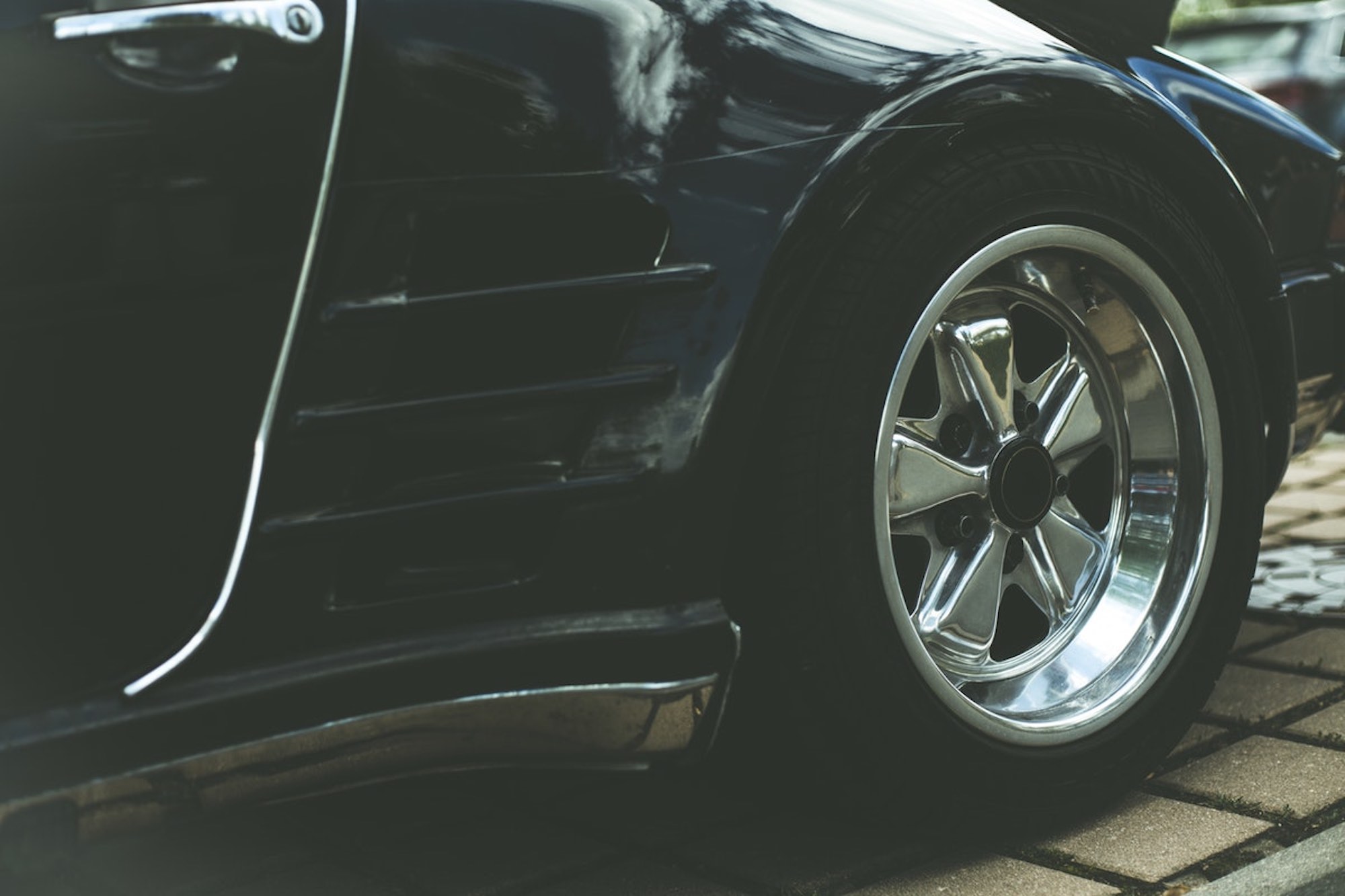 How to Save Money on Tyres