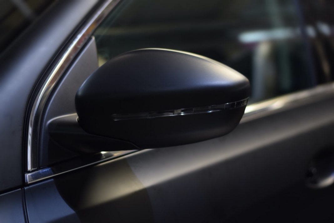 The Benefits of Auto Window Tint Services and Not DIYing