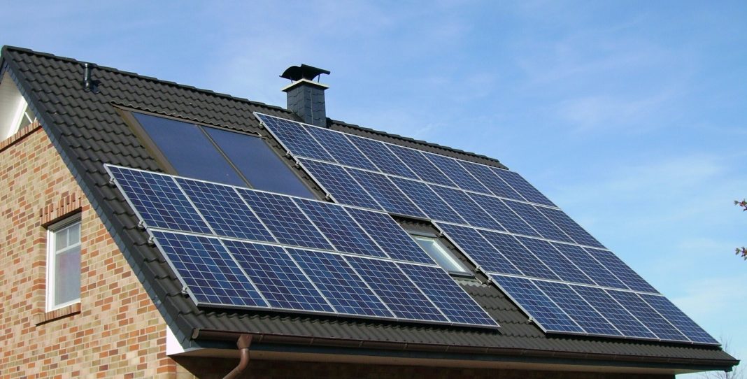 5 Benefits of Solar-Paneled Houses