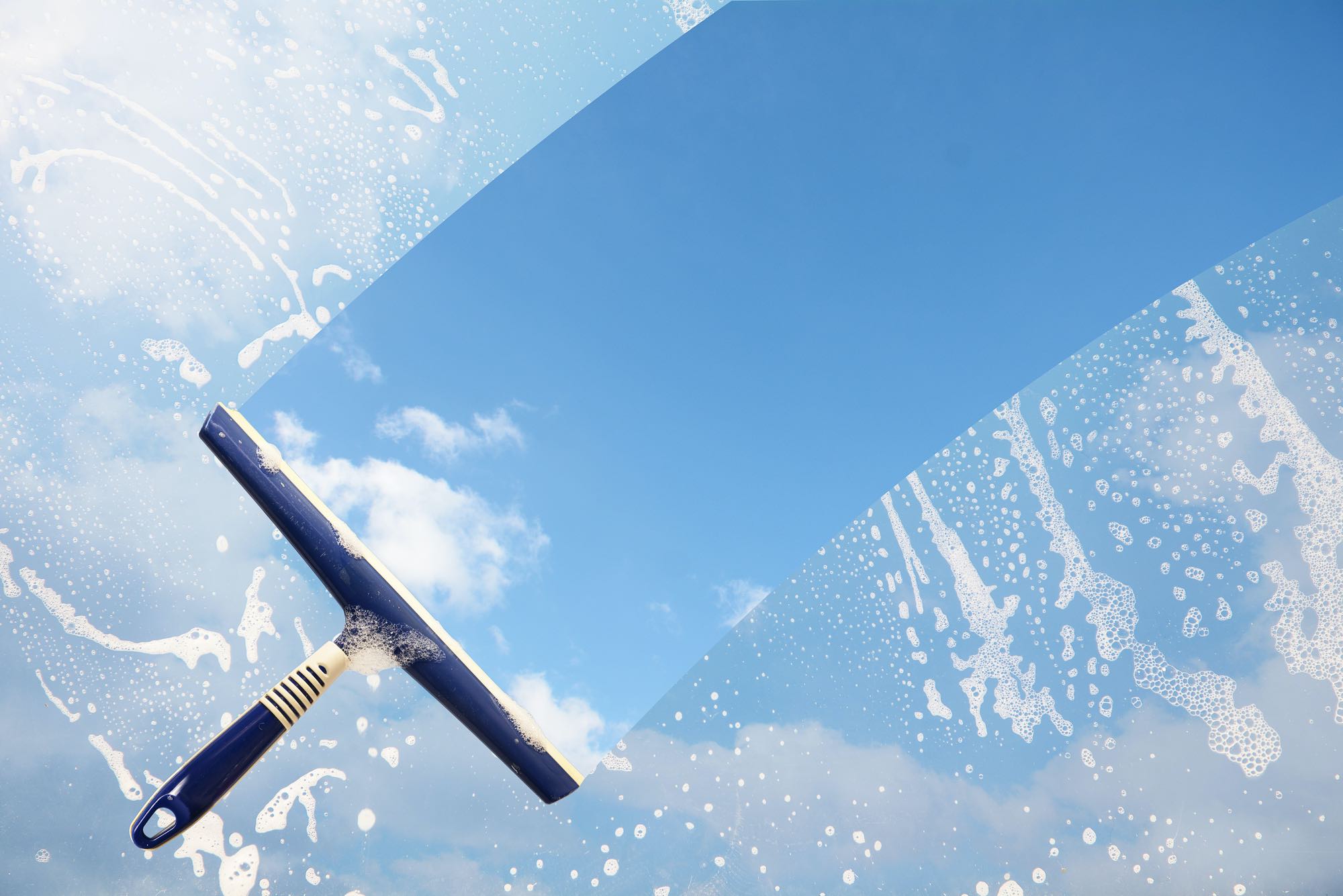 What Is the Best Window Cleaner? 5 Pro Tips for Streakless Windows