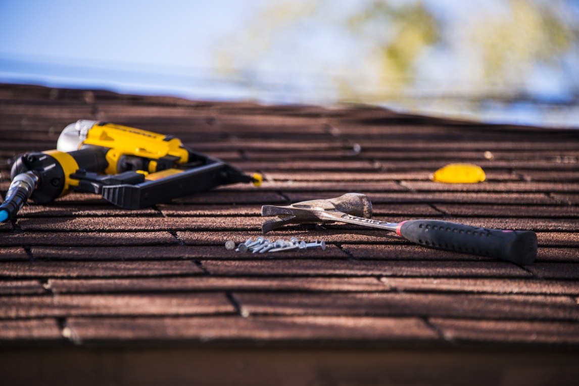 Keeping Your Roof In Good Condition: 6 Pro Tips for Roof Maintenance