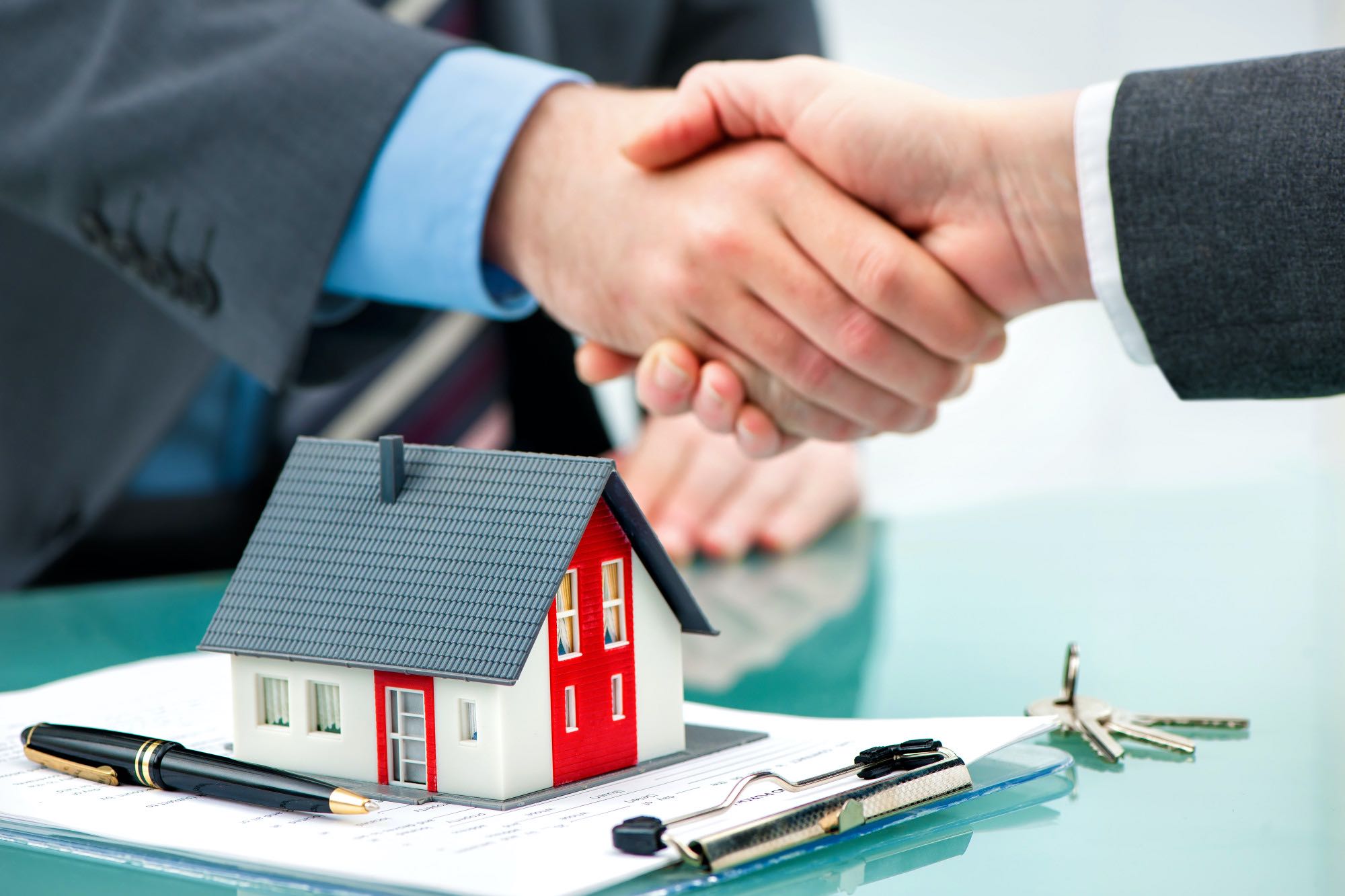 Buy My House! Your Guide to Selling Your House Fast! - ELMENS