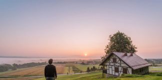 Custom Log Home Gallery Ideas for Future Homeowners A Single Man’s Guide to Buying a House