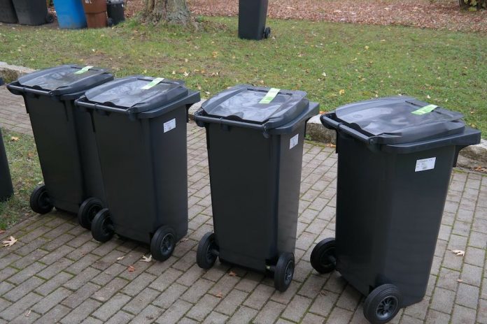 GARBAGE BIN