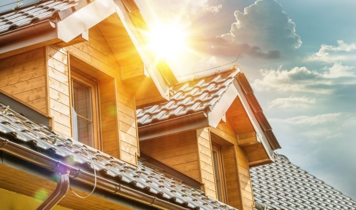 Cleaning a Roof: 5 Key Reasons it's Important