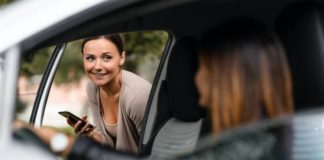 Using a Lyft Clone App to Digitize Traditional Taxi Operations lyft